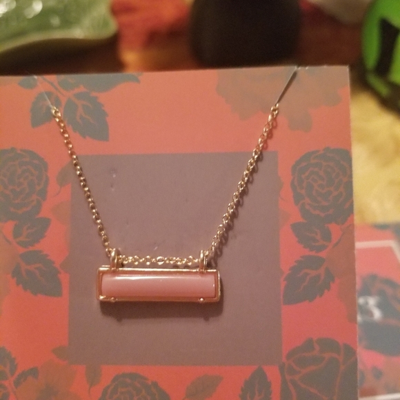 Gen3 Stella Pink Bar Necklace NIB - Picture 3 of 5